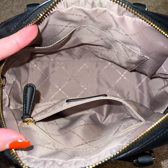Like New Michael Kors Satchel - Picture 9 of 16